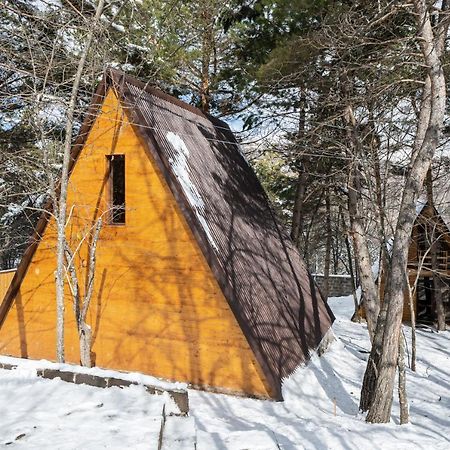 Woodland Cottages ツァグカゾール エクステリア 写真